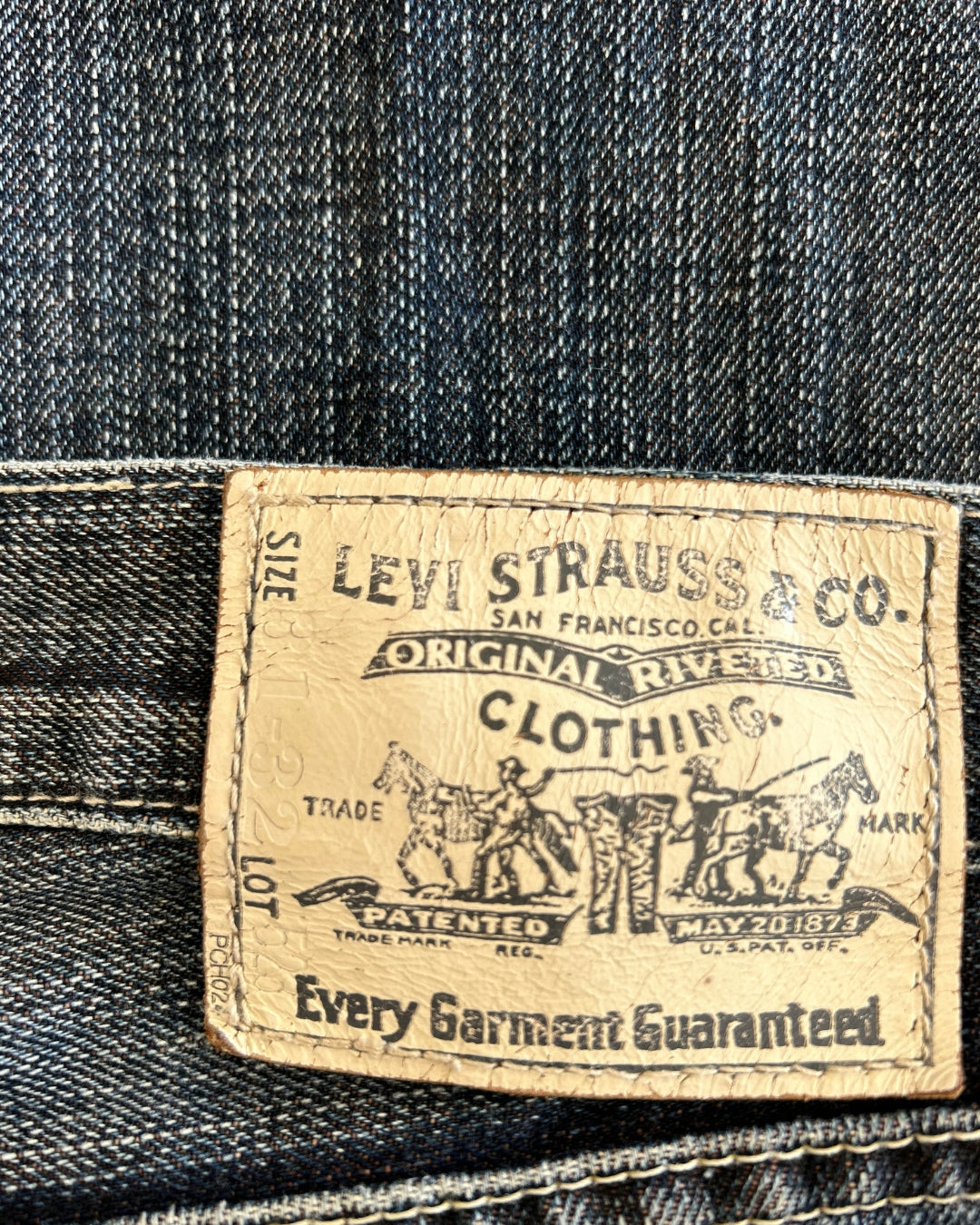 Vintage Levis | 12 |